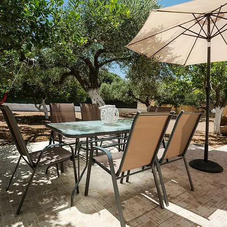 בית נופש Nepheli Stone House